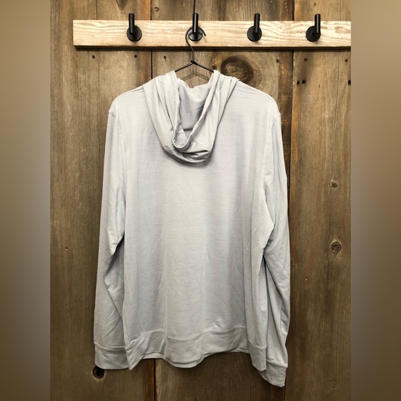 UPF 50 Helm Pullover UV Hoodie in Light Gray Size Mens Medium The Edge Rehoboth - Picture 3 of 16